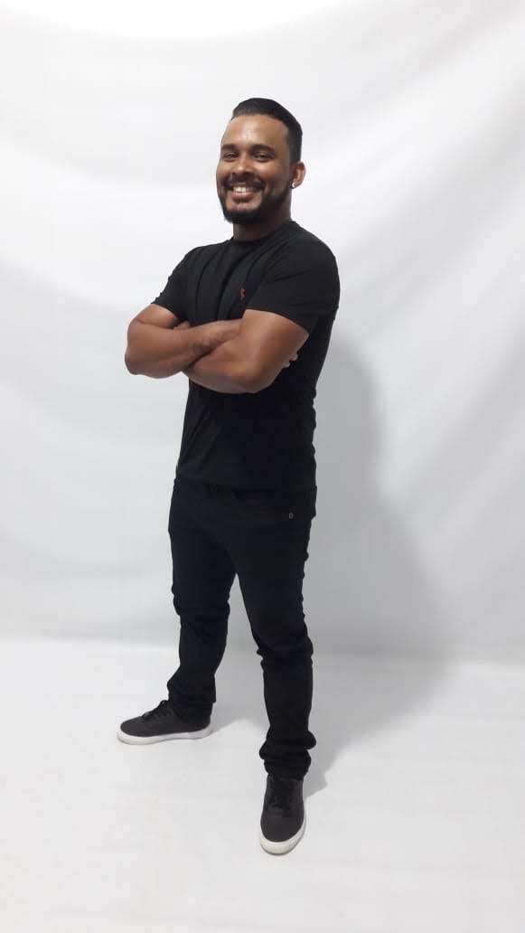 LIVE SOLIDÁRIA: Shows ao vivo com artistas da capital neste sábado (9)