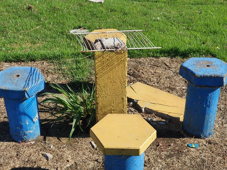 FALTA DE EDUCAÇÃO: Ecoparque entregue na zona Sul é depredado por vândalos