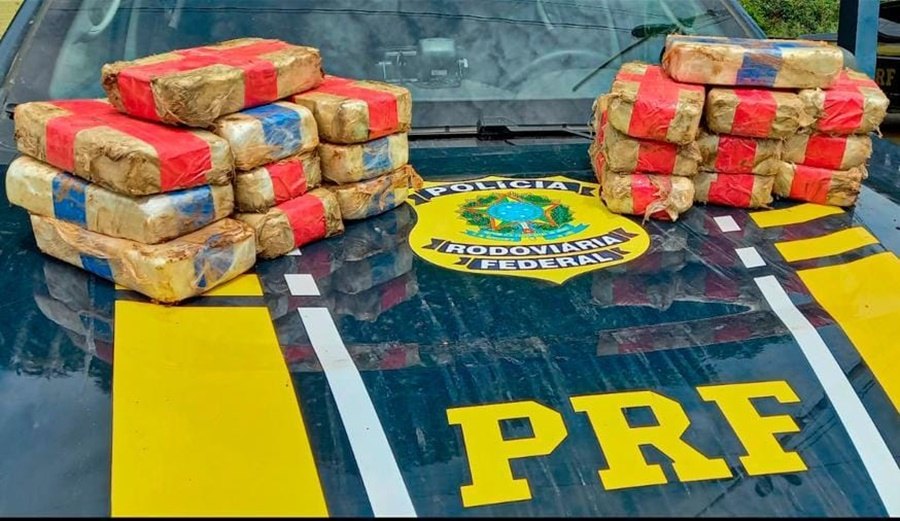 ASSISTA: Denarc e PRF prendem motorista de Blazer com mais de 20 quilos de cocaína 