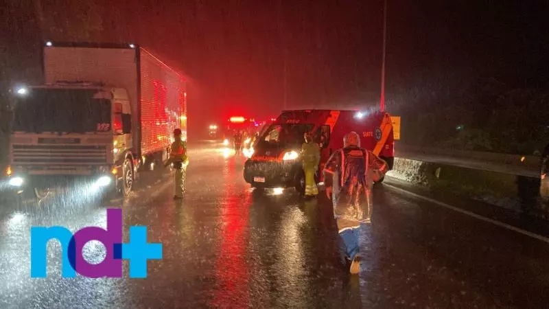 TRAGÉDIA: Confirmado soterramento de vários veículos na BR-376