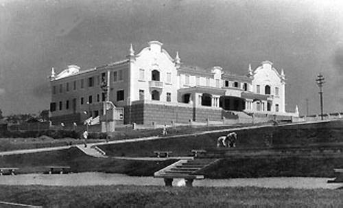 TURISMO: Conheça a UNIR Centro, prédio que já foi um hotel nos anos 60