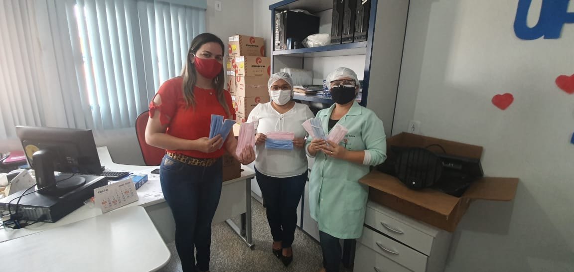 BOA AÇÃO: Ada Dantas doa 30% do seu salário em máscaras para UPA Sul e UPA Leste