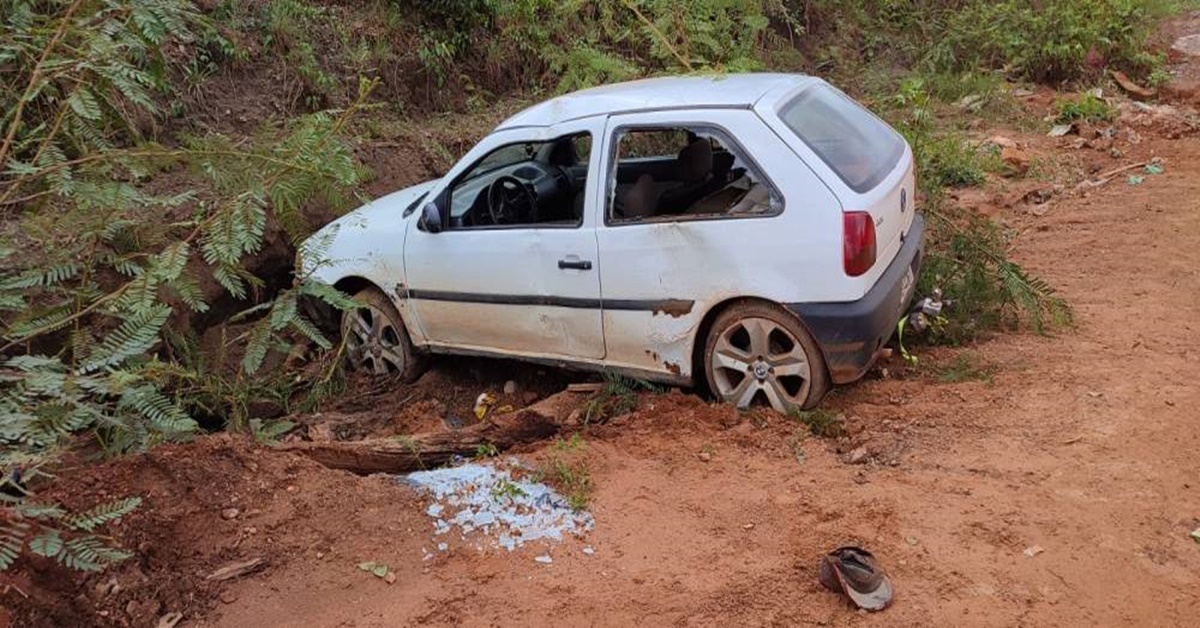 CAPOTAMENTO: Policial à paisana persegue veículo com mais de 7 kg de maconha 
