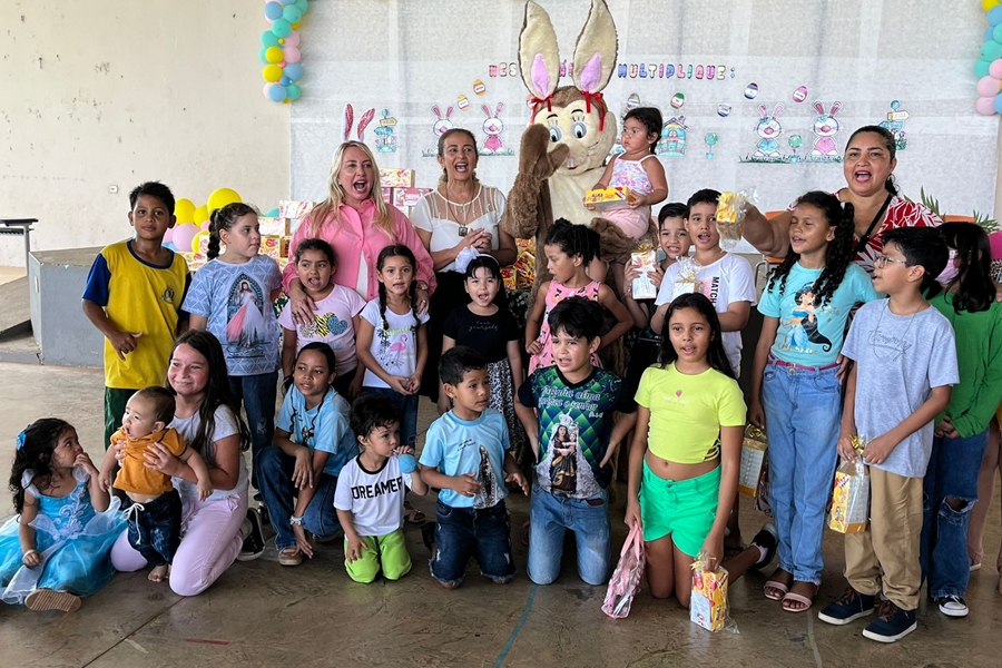 IEDA CHAVES: Deputada mobiliza ação com distribuição de mais de 40 mil caixas de chocolate