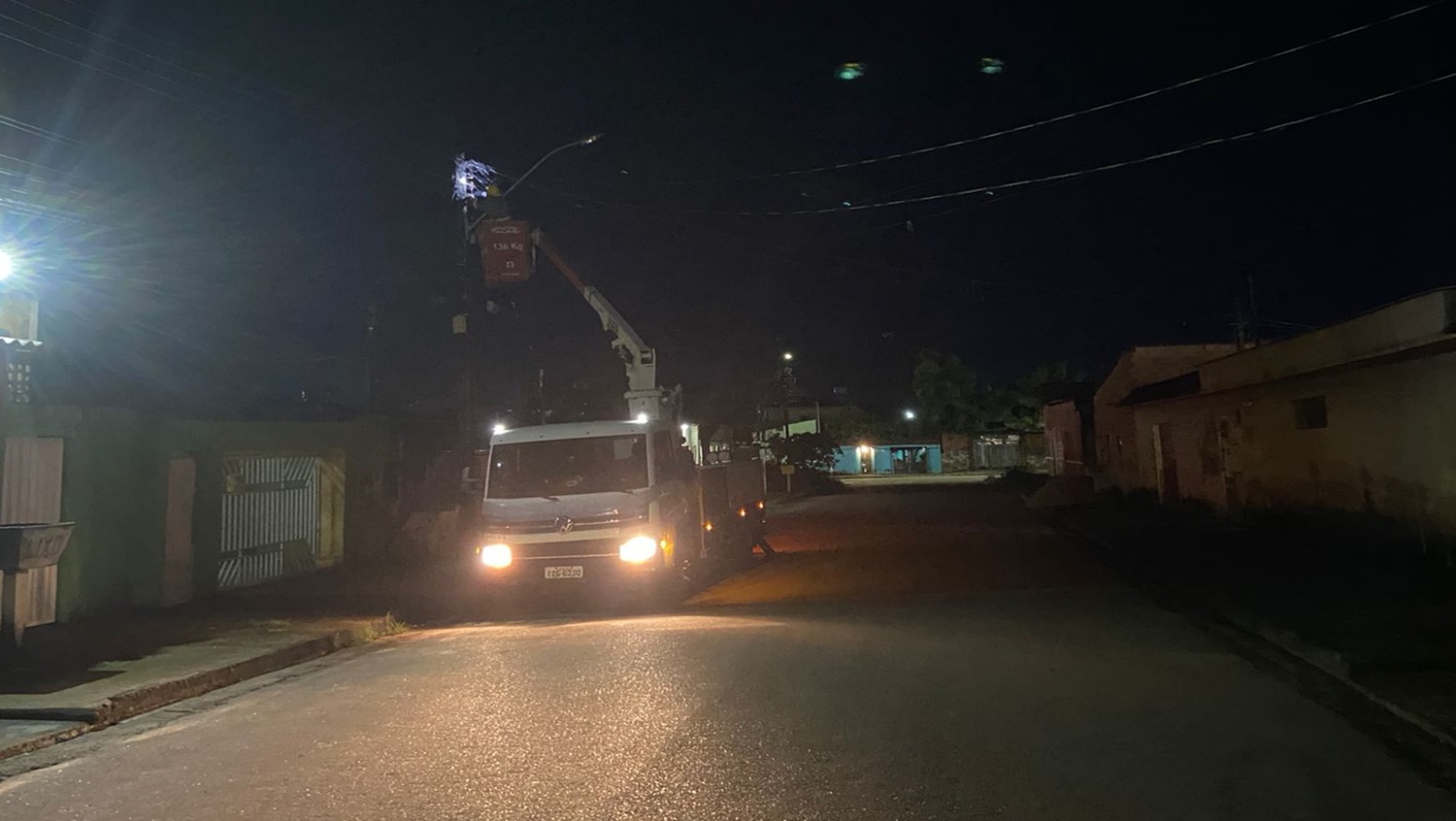 VEREADOR: Iluminação é revitalizada na zona sul após solicitação de Edimilson Dourado