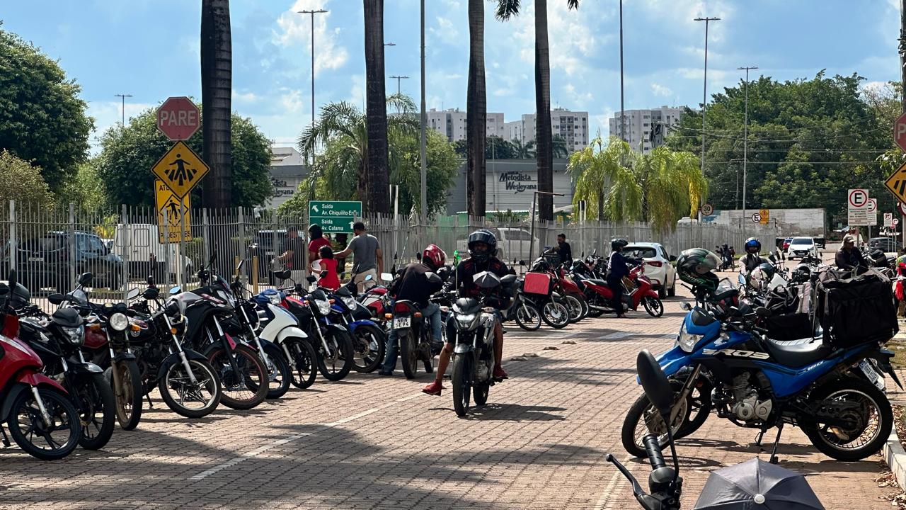 MANOBRA ELEITOREIRA: Câmara de PVH homenageia motoboys com nome de rua 