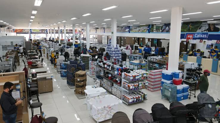 OUSADOS: Criminosos fazem arrastão na loja Gazin e fogem com vários celulares 