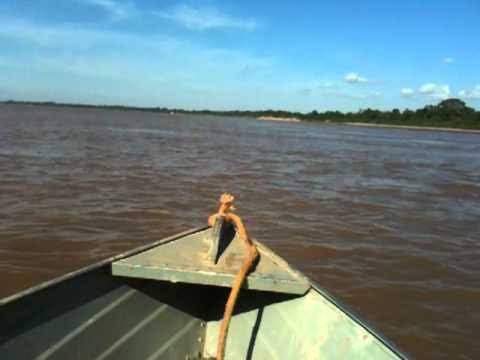 AFUNDOU: Homem de 58 anos desaparece após embarcação naufragar no rio Madeira 