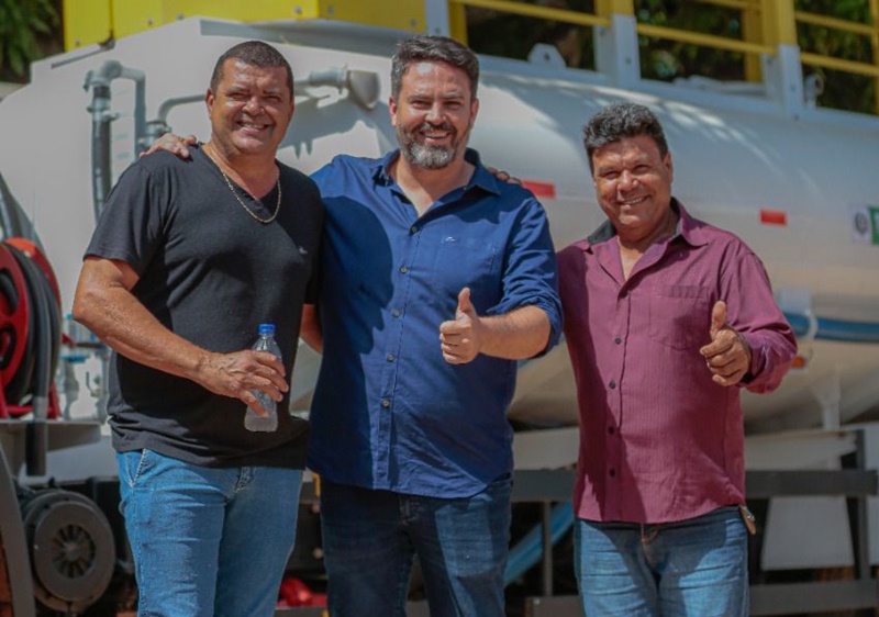 USURPAÇÃO: Deputado Estadual aproveita momento eleitoral para se apossar de emendas de Leo