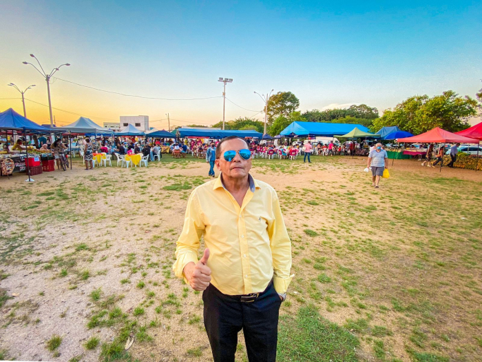 MACÁRIO BARROS: Praça do CONJ. Santo Antônio tem iluminação revitalizada após pedido do Vereador