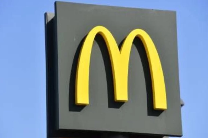 ABSURDO: Atendente leva soco e tiro de cliente por causa de cupom de desconto