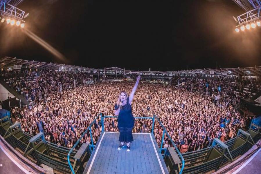RAINHA DA SOFRÊNCIA:  Show de Marília Mendonça tem recorde de público no 1º dia da Rondônia Rural Sul