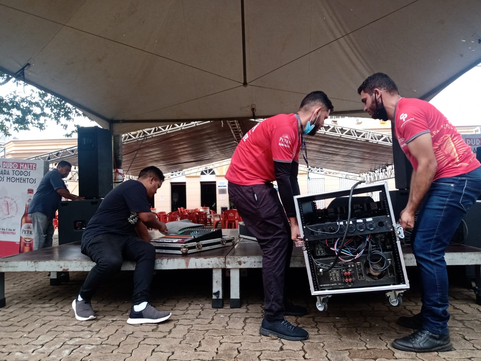 MERCADO CULTURAL: Grupos de samba, pagode, forró e MPB se apresentam neste final de semana 