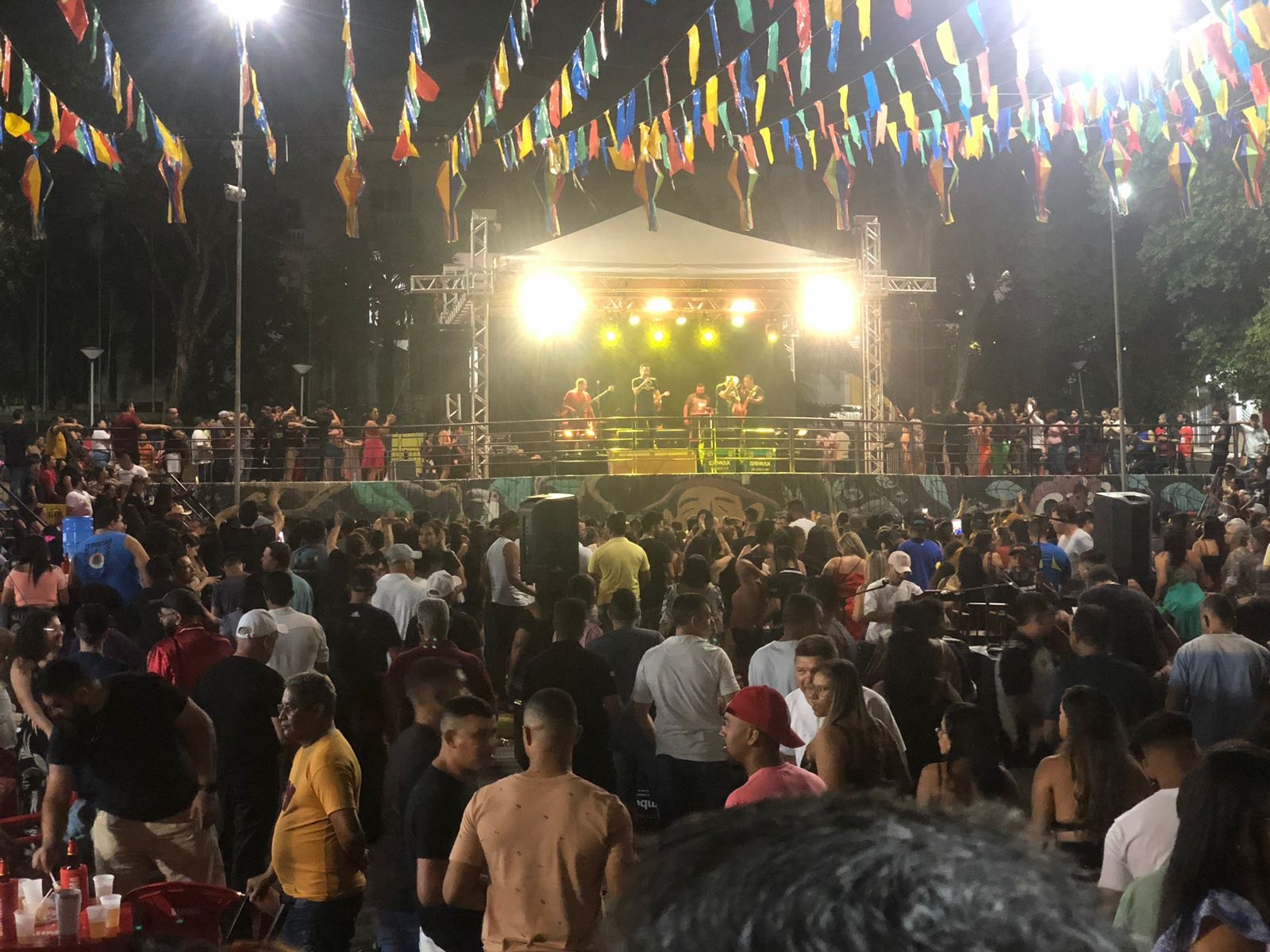 MERCADO CULTURAL: Programações musicais e gastronômicas deste final de semana