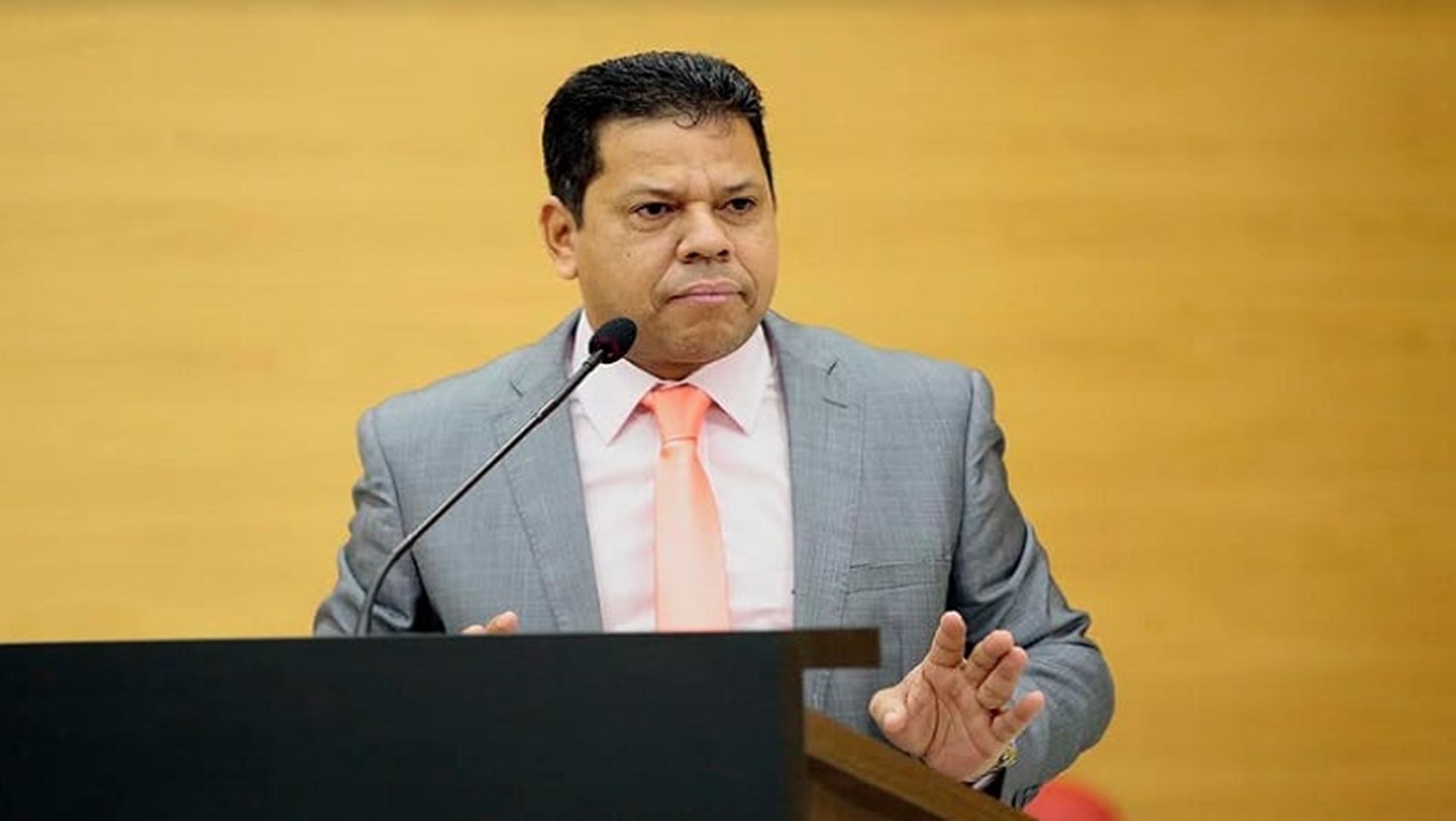 DEMANDAS: Jair Montes recebe motoristas de app que pedem por redução no valor do IPVA