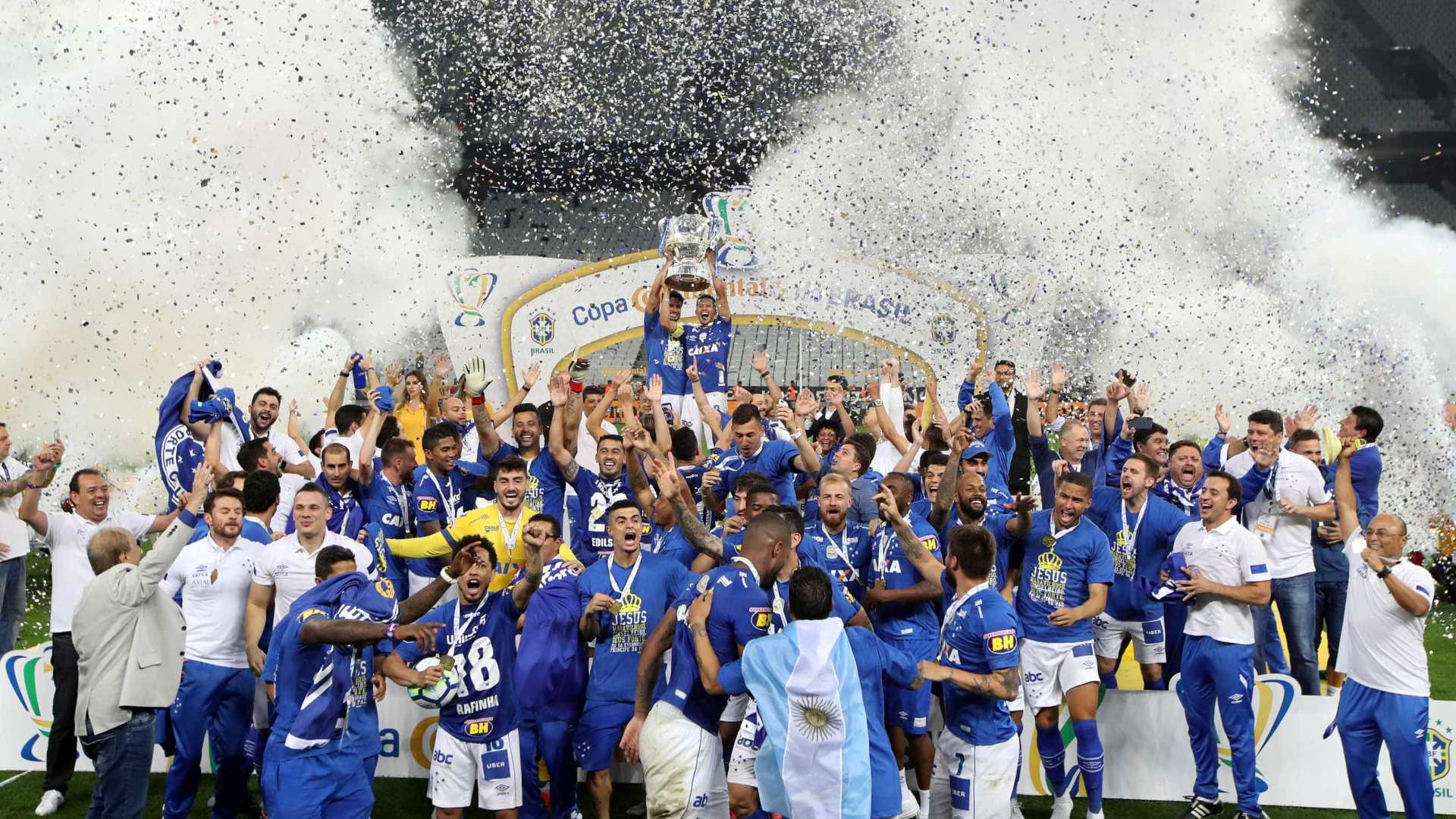 CAMPEÃO: Cruzeiro vence Corinthians e é hexa da Copa do Brasil