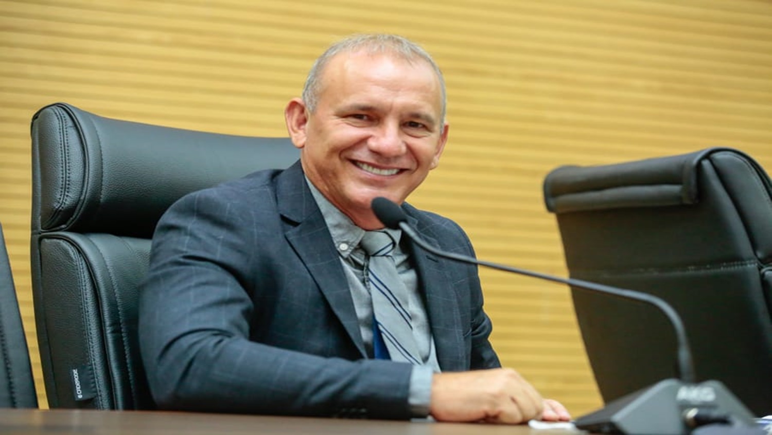 Ezequiel Neiva anuncia R$ 250 mil na conta da prefeitura de Vilhena para a compra de uma ambulância