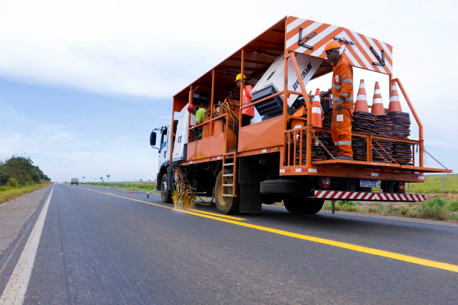 FRENTES DE TRABALHO: Nova 364 mobiliza equipes para obras na rodovia até sábado