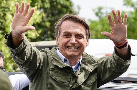 PRESIDENTE: Bolsonaro dará primeira entrevista hoje para a RecordTV
