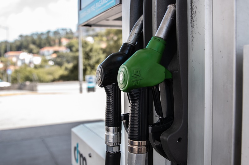 PREÇOS: Câmara aprova limite da alíquota de ICMS sobre combustíveis