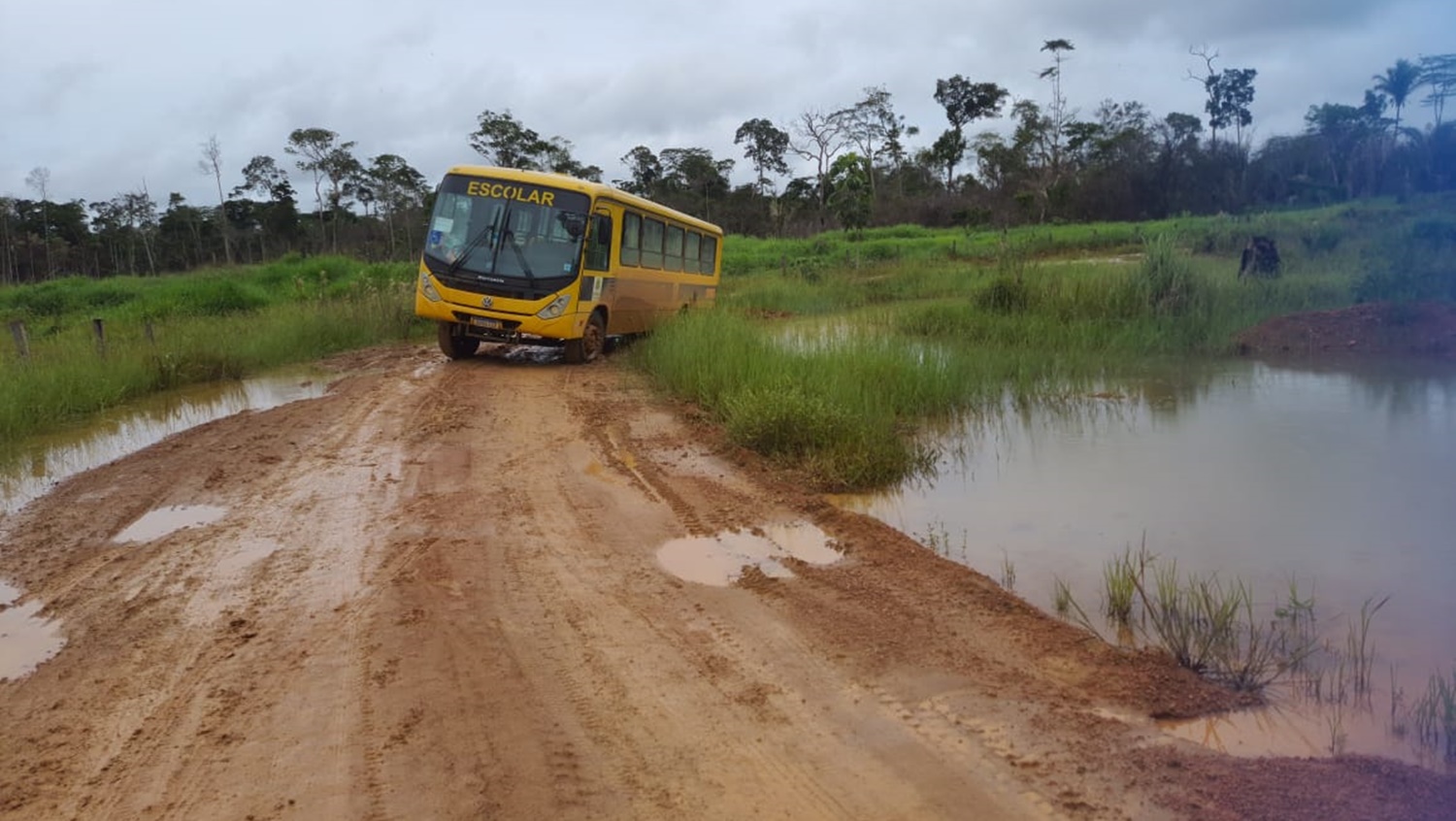 ATOLEIROS: Vicinais próximas ao presídio federal estão em péssimas condições