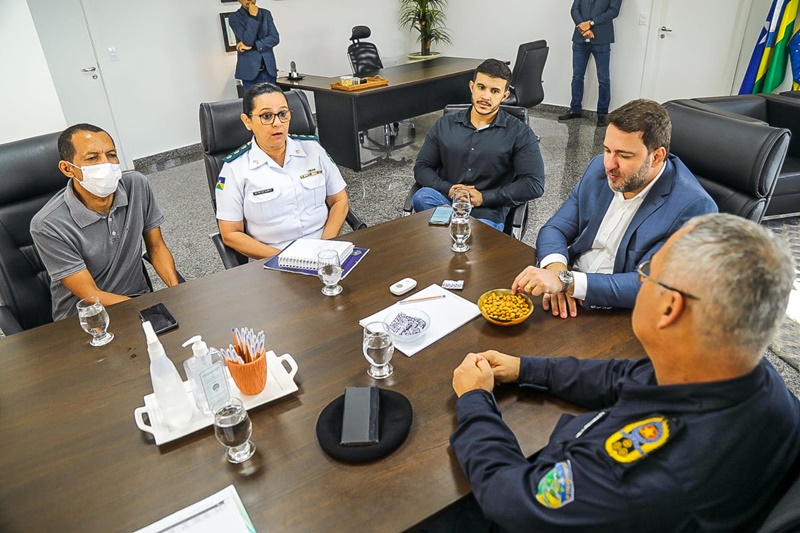 PROMOÇÃO: Alex Redano recebe pedido de apoio para mudanças no interstício de subtenentes