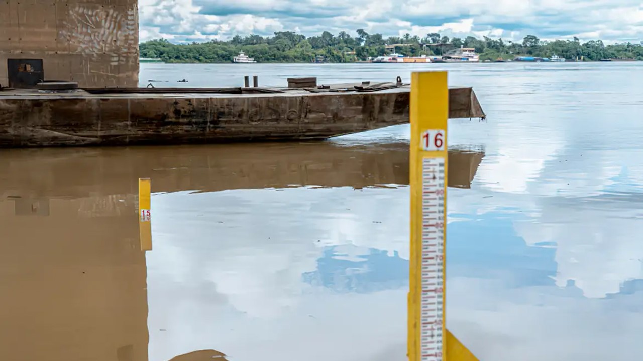 RISCO DE COLAPSO: Rio Madeira está secando rápido e pode faltar suprimento de mercadorias e combustíveis