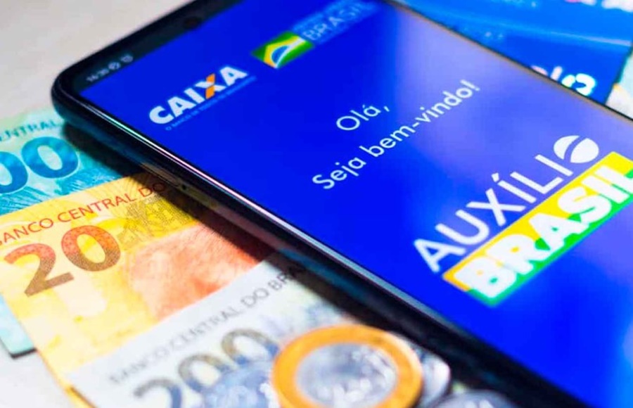 DINHEIRO: Beneficiários com NIS final 3 recebem nesta quarta(20) o Auxílio Brasil