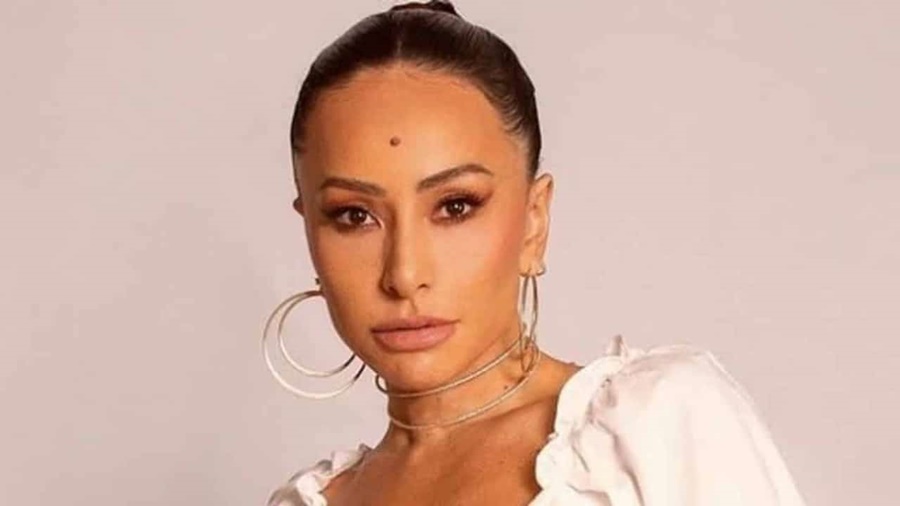 BRIGA: Sabrina Sato vai à Justiça por divisão de terras após compra de sítio