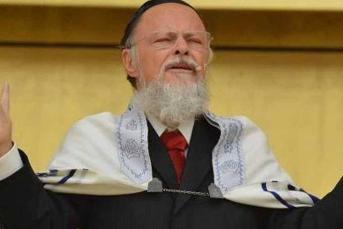 LÍDER DA UNIVERSAL: Itamaraty concede passaportes diplomáticos a bispo Edir Macedo e à mulher