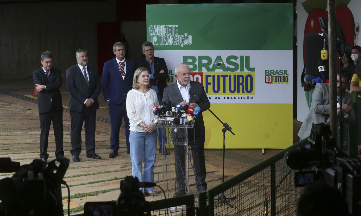 NOVO GOVERNO: Equipe econômica terá autonomia, mas eu que fui eleito, diz Lula