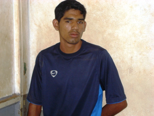 Homem é detido acompanhado de menor por tráfico de entorpecente - Confira fotos