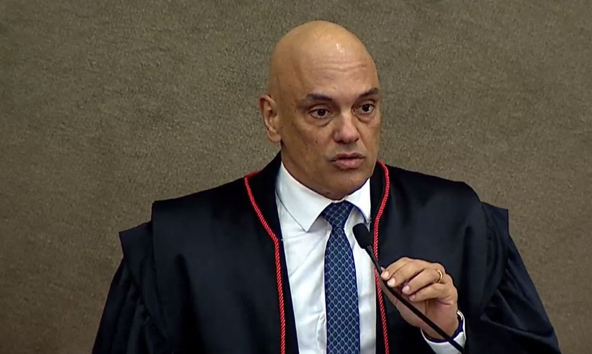 IMEDIATAMENTE: Moraes manda PRF e as PMs dos estados reabrirem todas as rodovias