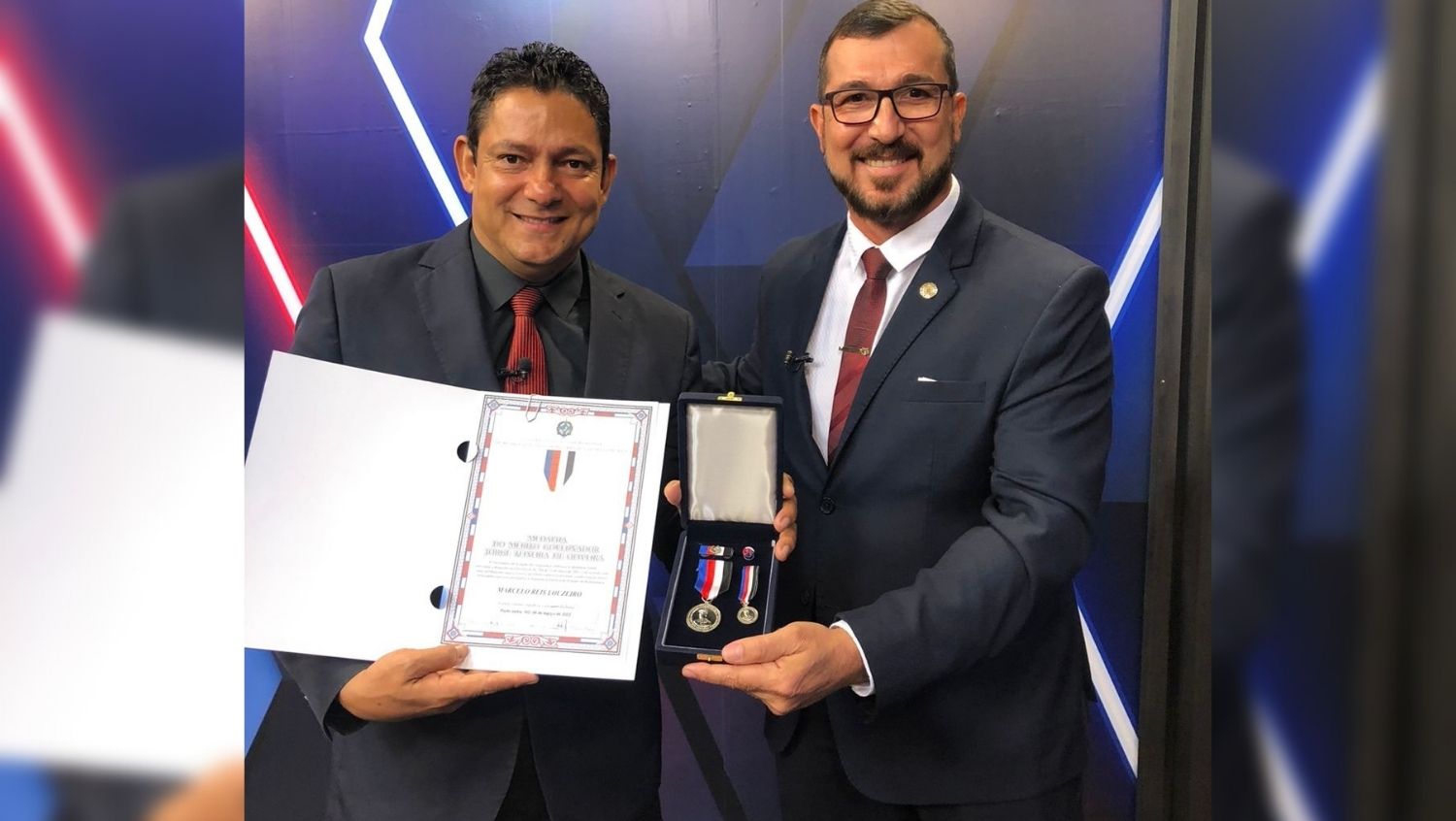HOMENAGEM: Marcelo Reis recebe Medalha Mérito Governador Jorge Teixeira 
