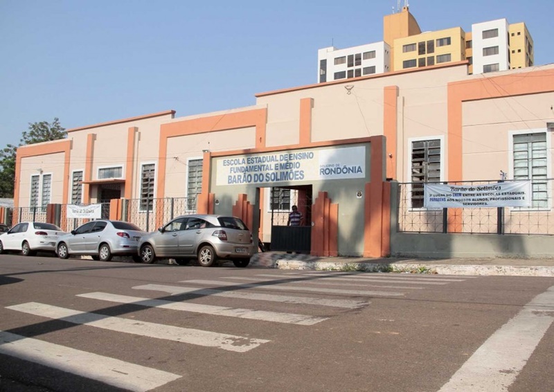 VIGILANTES: Contratos para segurança em escolas públicas estaduais são renovados