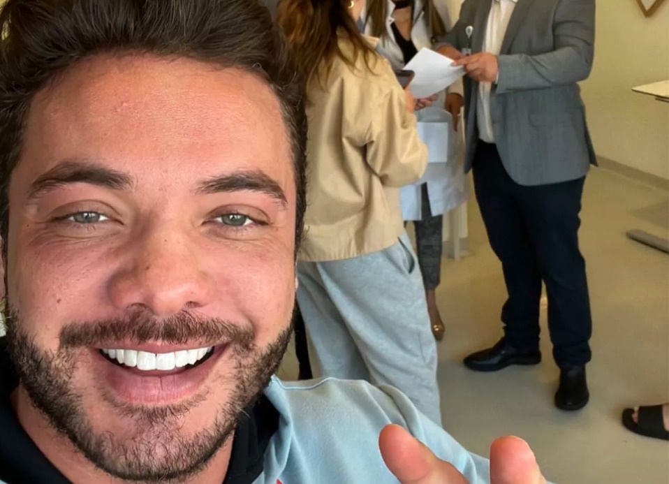 RECUPERAÇÃO: Wesley Safadão tem alta hospitalar: 'Agora é repousar em casa'