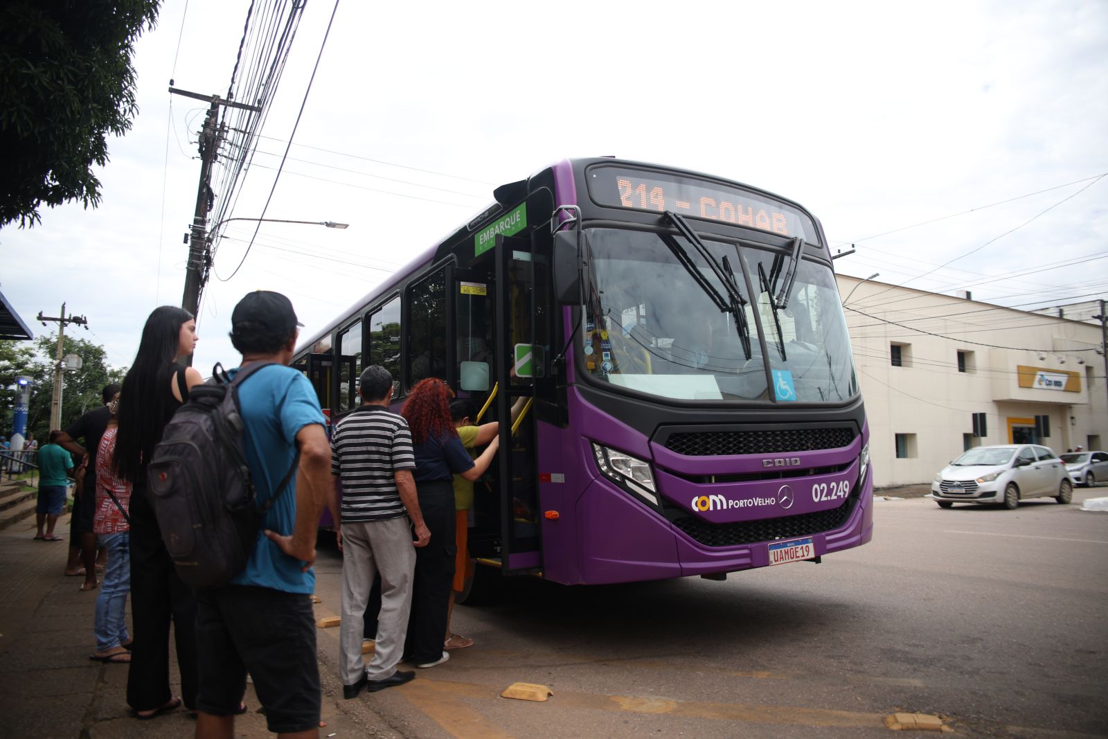 TARIFA ZERO: Léo Moraes decreta ônibus gratuito em Porto Velho nos dias de votação
