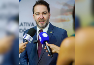 É FAKE NEWS: Alex Redano não responde a ação no MP