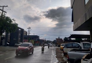 PROVIDENCIAL: Chuva rápida ameniza calor escaldante em Porto Velho nesta sexta-feira