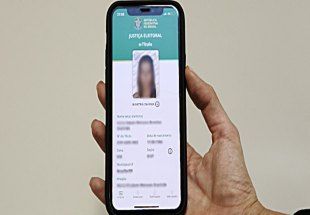 NA PALMA DA MÃO: Como baixar e acessar o e-Título antes da eleição