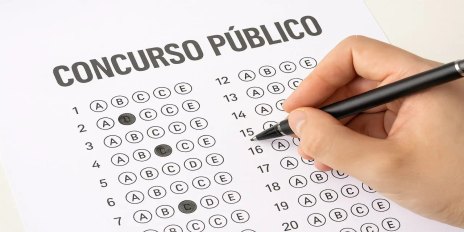 NACIONAIS: Confira lista com 55 concursos abertos e 8.504. vagas em todo o país