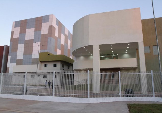 CULTURA: Governo revoga cessão do Teatro Guaporé após pressão popular