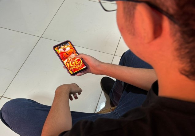 ROMBO DE R$ 13 MI: Servidor é suspeito de desviar recursos da Saúde para apostas no 'Tigrinho' 