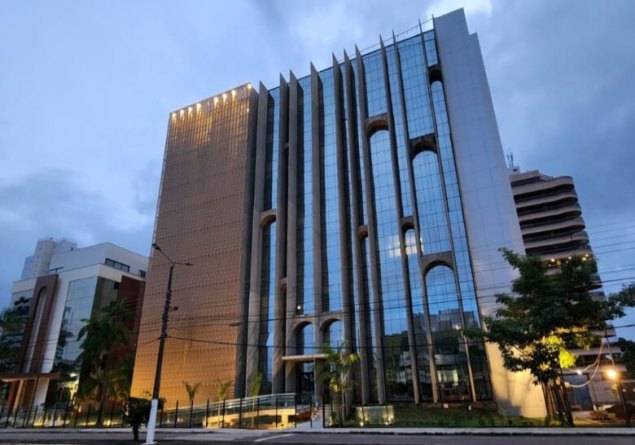 R$ 43 MILHÕES: TCE aponta irregularidades em licitação realizada durante gestão Hildon Chaves