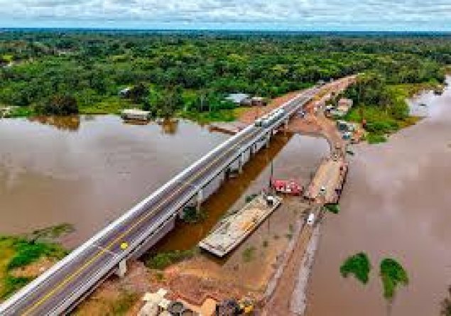 INFRAESTRUTURA: Lula visita Amazonas e reforça agenda de obras de asfaltamento da BR-319