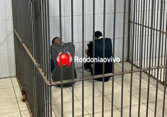 ROUBOU ESTUDANTE: Dupla é interceptada tentando fugir de ônibus após assalto em praça