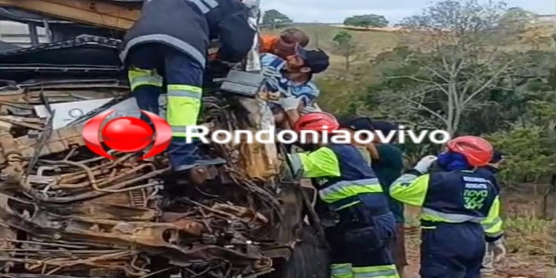 ATENÇÃO: Acidente na BR-364 deixa trecho da rodovia bloqueado em Cacoal