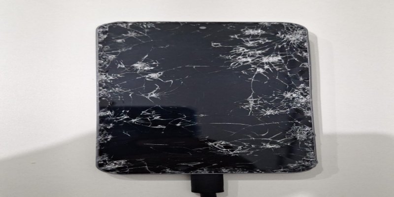 QUEM PERDEU?: Celular Samsung perdido na avenida Rio de Janeiro é encontrado e aguarda dono