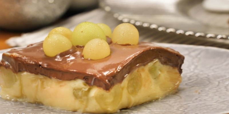 SOBREMESA DE NATAL: Bombom de uva na travessa refrescante e irresistível para a ceia