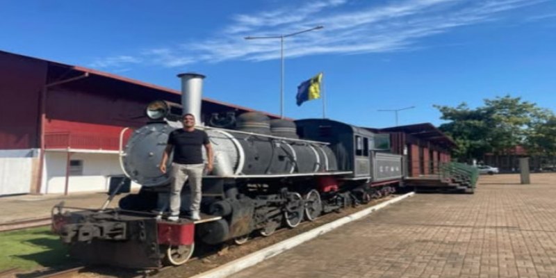 NA MADEIRA-MAMORÉ: Cabo Daciolo sinaliza nova candidatura presidencial em publicação sobre ferrovia